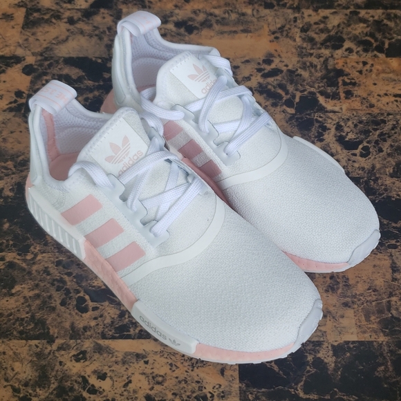 adidas Shoes - Adidas Womens NMD R1 sneakers - Size 8